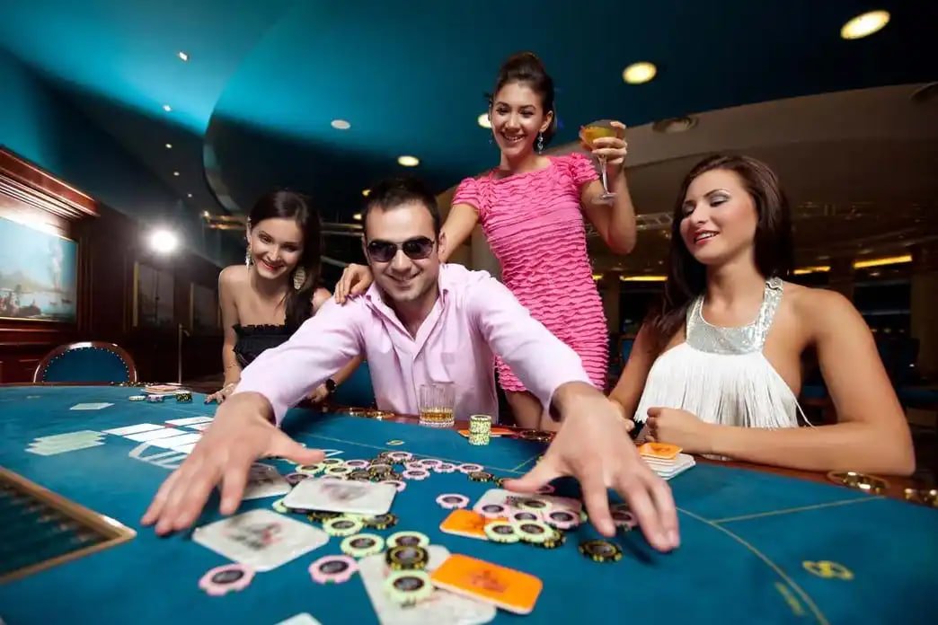 armada slot live-dealer blackjack table on mobile phone
